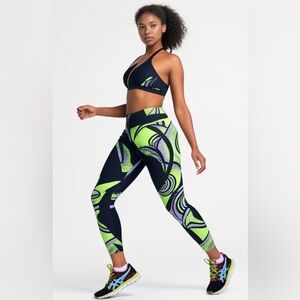 ✅NEW✅ Stylish Black and Green Patterned Leggings